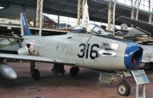 f-86f-sabre_muzeum-lotnictwa-bruksela